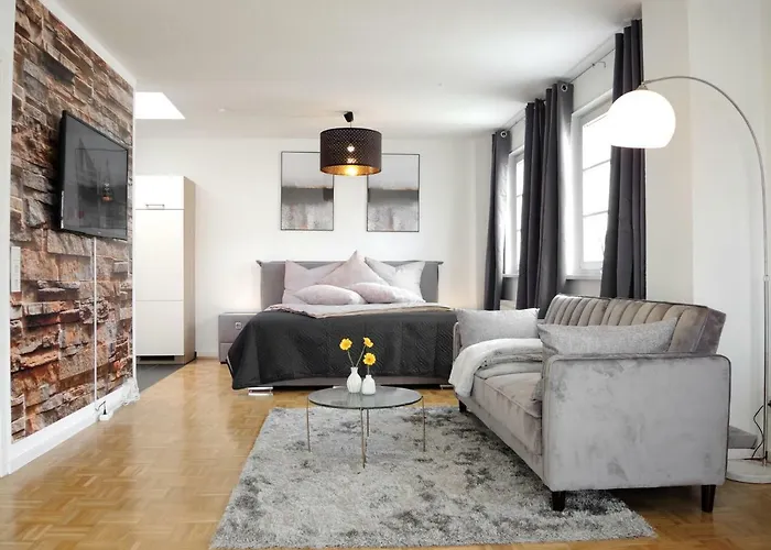 Flex Living - Nikolai Leipzig