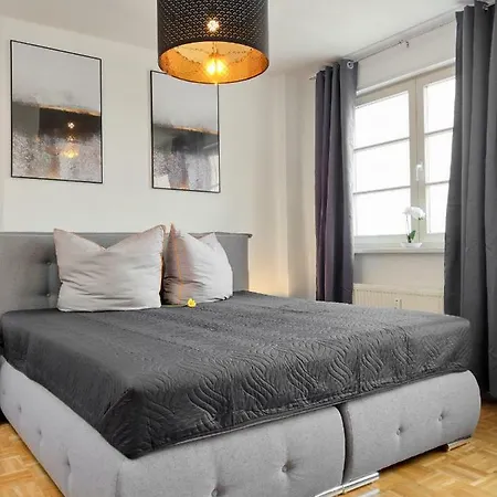 Flex Living - Nikolai Apartment