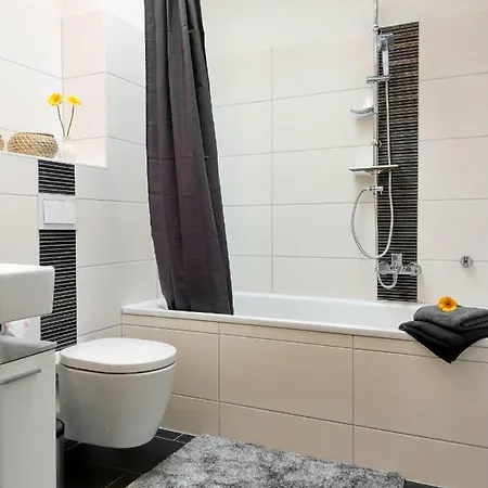 Flex Living - Nikolai Lipcse