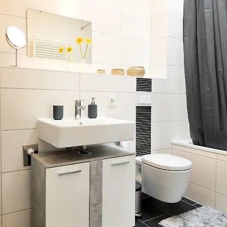 Flex Living - Nikolai Apartment