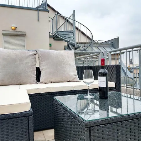 Flex Living - Nikolai *