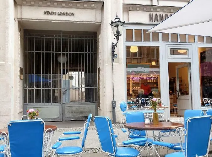 Flex Living - Nikolai Apartment